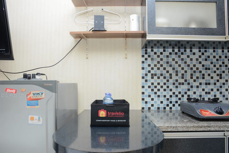 Studio | Private kitchen | Fridge, stovetop, cookware/dishes/utensils