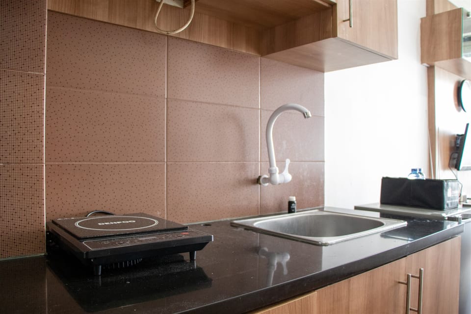 Studio | Private kitchen | Fridge, stovetop, cookware/dishes/utensils