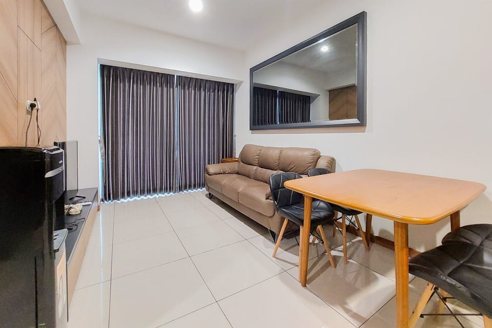 Apartment, 2 Bedrooms | Living area | TV
