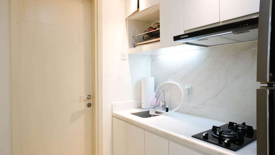 Apartment, 2 Bedrooms | Private kitchen | Fridge, stovetop, cookware/dishes/utensils