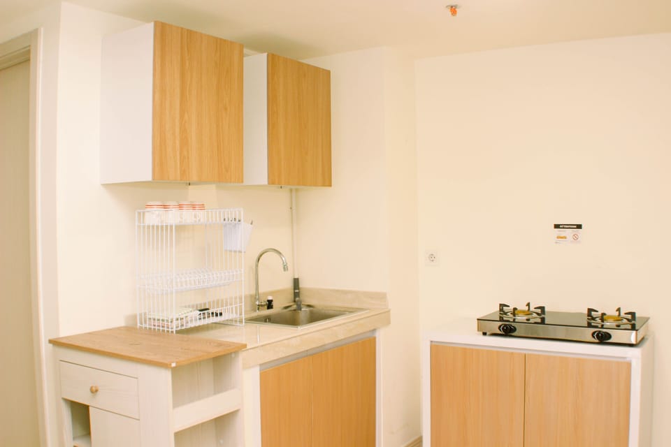 Apartment, 2 Bedrooms | Private kitchen | Fridge, stovetop, cookware/dishes/utensils