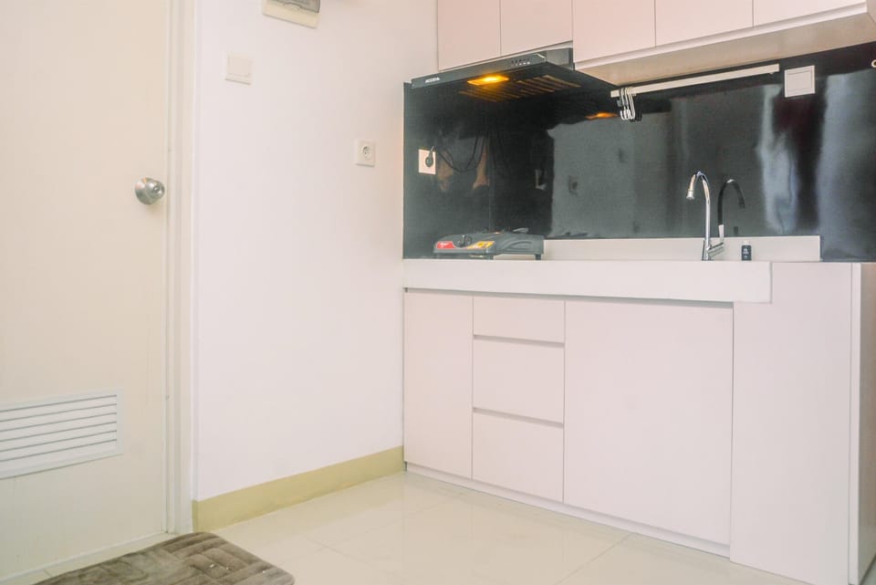 Apartment, 1 Bedroom | Private kitchen | Fridge, stovetop, cookware/dishes/utensils