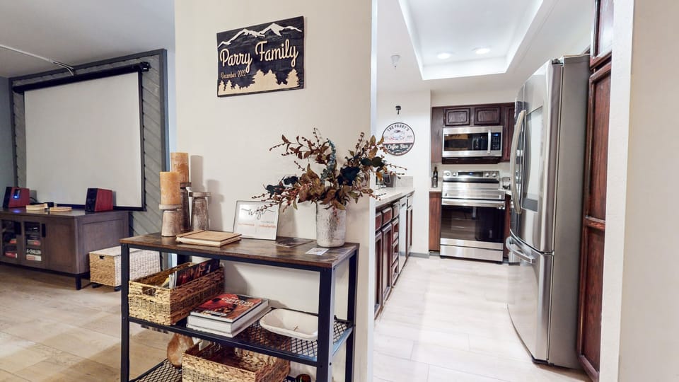 Condo, 2 Bedrooms | Private kitchen | Fridge, oven, coffee/tea maker, toaster