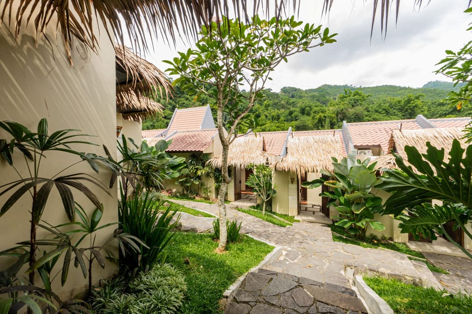 Family Bungalow | Premium bedding, desk, free WiFi
