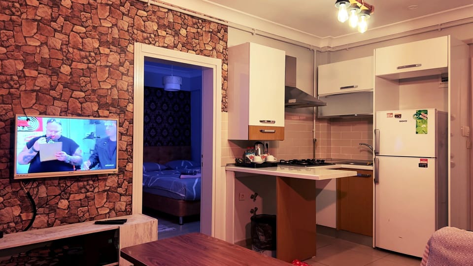 Luxury Apartment | Premium bedding, free WiFi, bed sheets