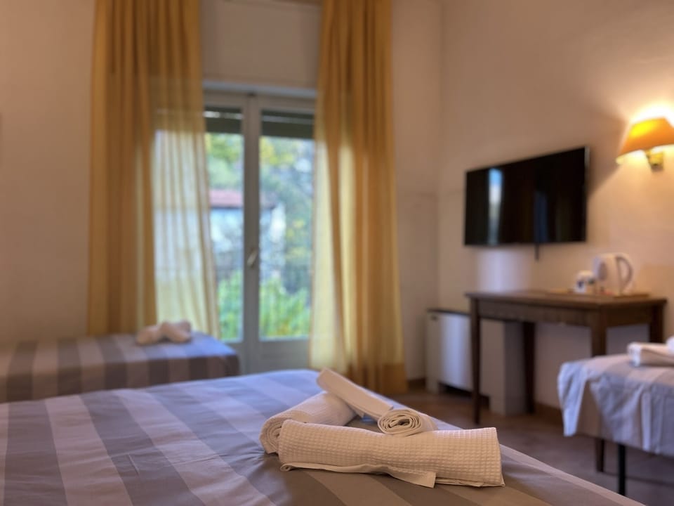Desk, WiFi (free), bed sheets