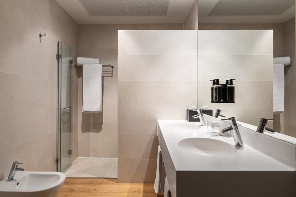 Superior Room | In-room safe, desk, laptop workspace, blackout drapes