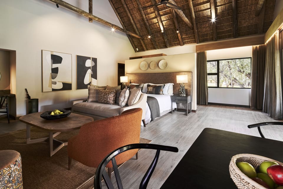 Suite | Minibar, in-room safe, cribs (free), WiFi (free)