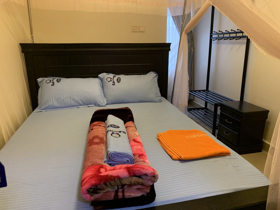 Double Room | Restaurant