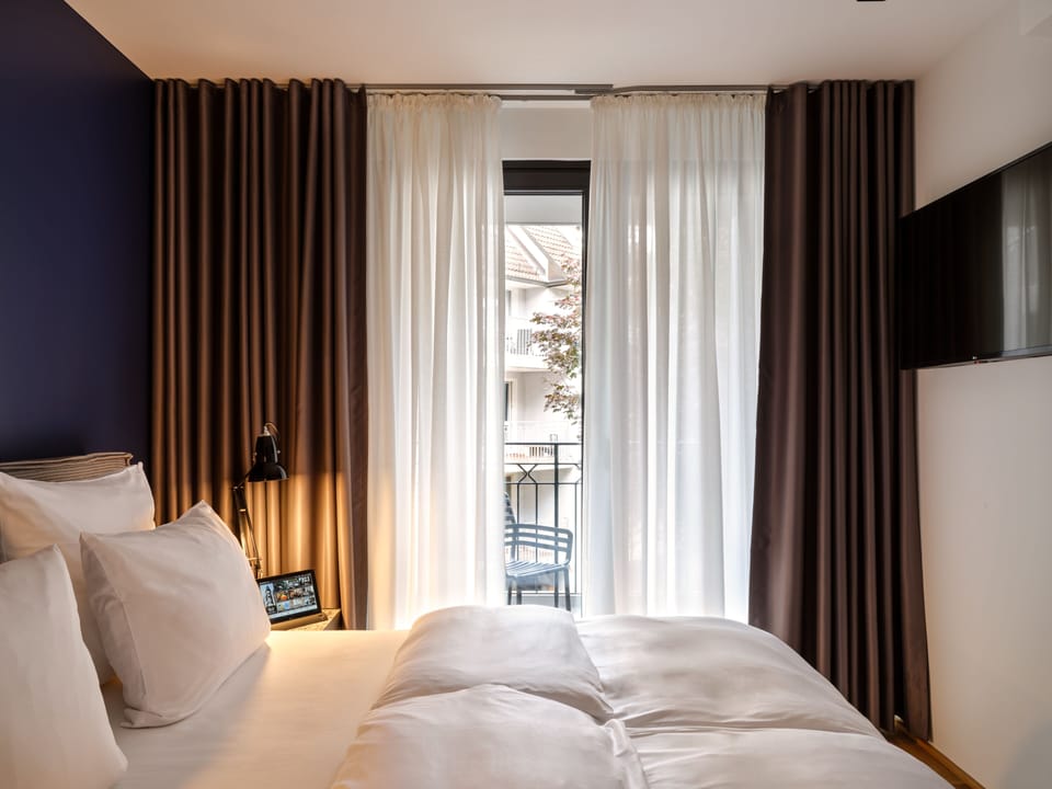 Two Bedroom Apartment | WiFi (free), bed sheets