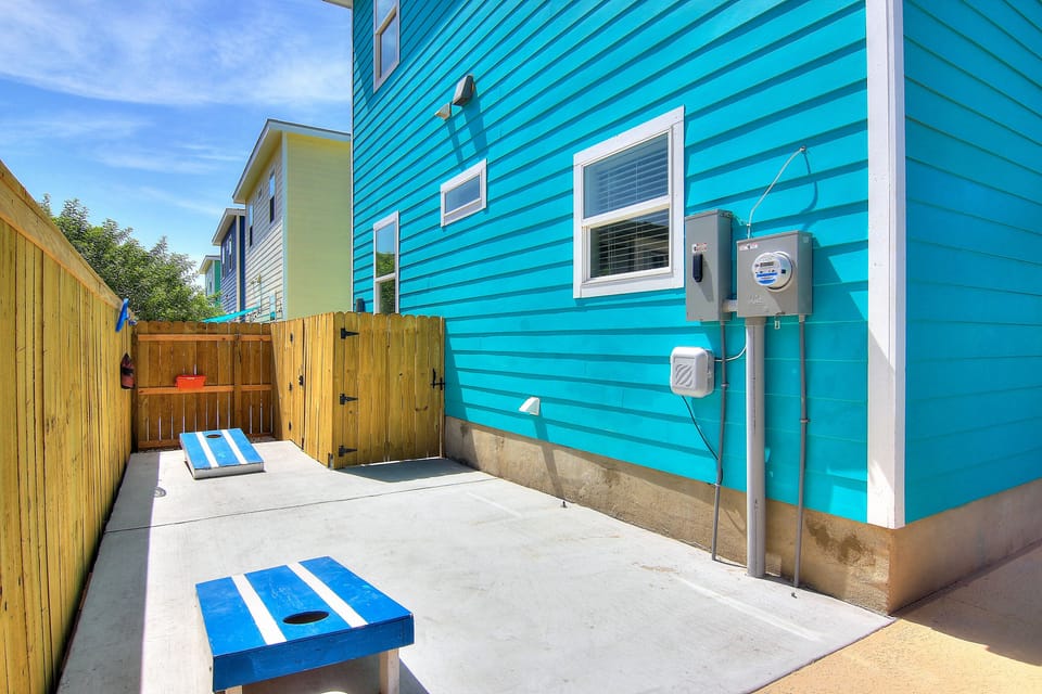 House (4 Bedrooms) | Property amenity