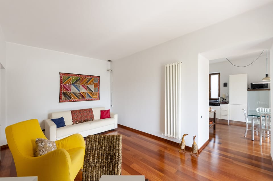 Apartment, 1 King Bed with Sofa bed, Terrace, Sea View | Living area | 32-inch TV with cable channels