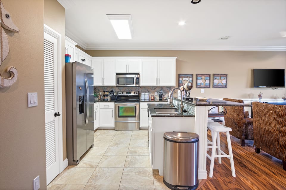 Studio (3 Bedrooms) | Property amenity