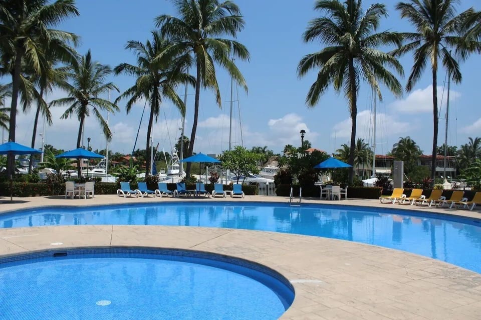 Family Condo | Pool | Outdoor pool