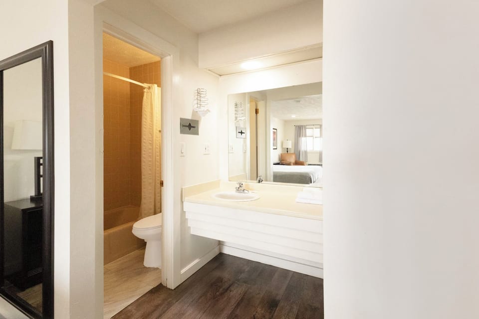 Free toiletries, hair dryer, towels