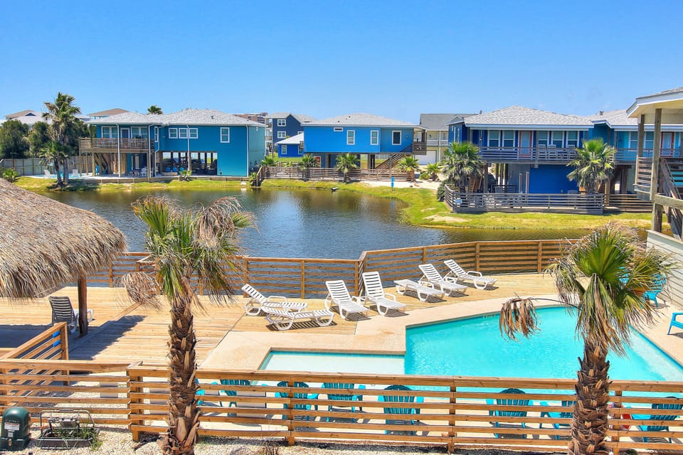 House (4 Bedrooms) | Property amenity
