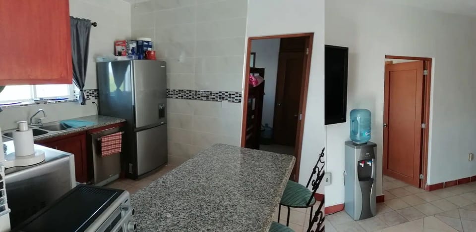 Cookware/dishes/utensils