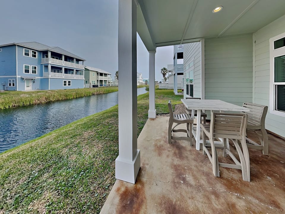 House (5 Bedrooms) | Property amenity