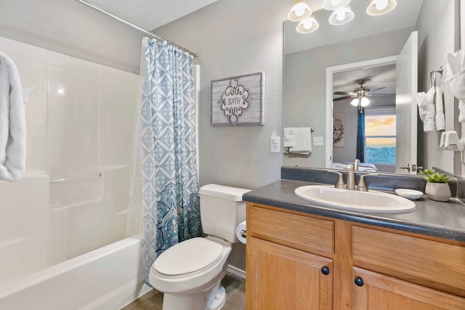 Branson Overlook Filled w/ Entertainment! Apartment in Branson