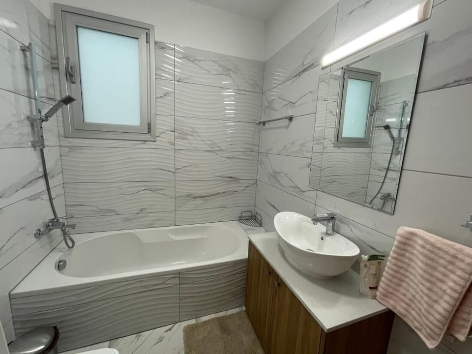 Apartment, 3 Bedrooms, Private Pool | Bathroom