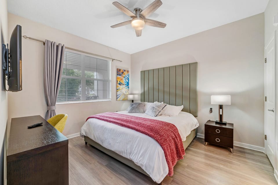 2 bedrooms