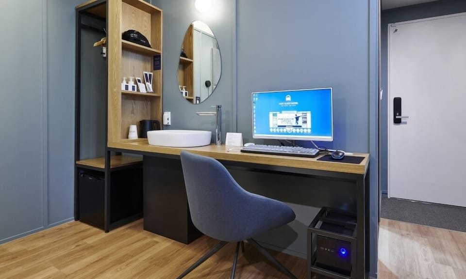 Premium Spa | Individually decorated, individually furnished, free WiFi, bed sheets