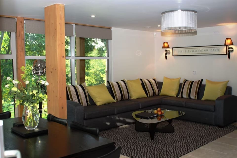 Apartment, 2 Bedrooms | Living area | 40-inch LCD TV with digital channels, TV, fireplace