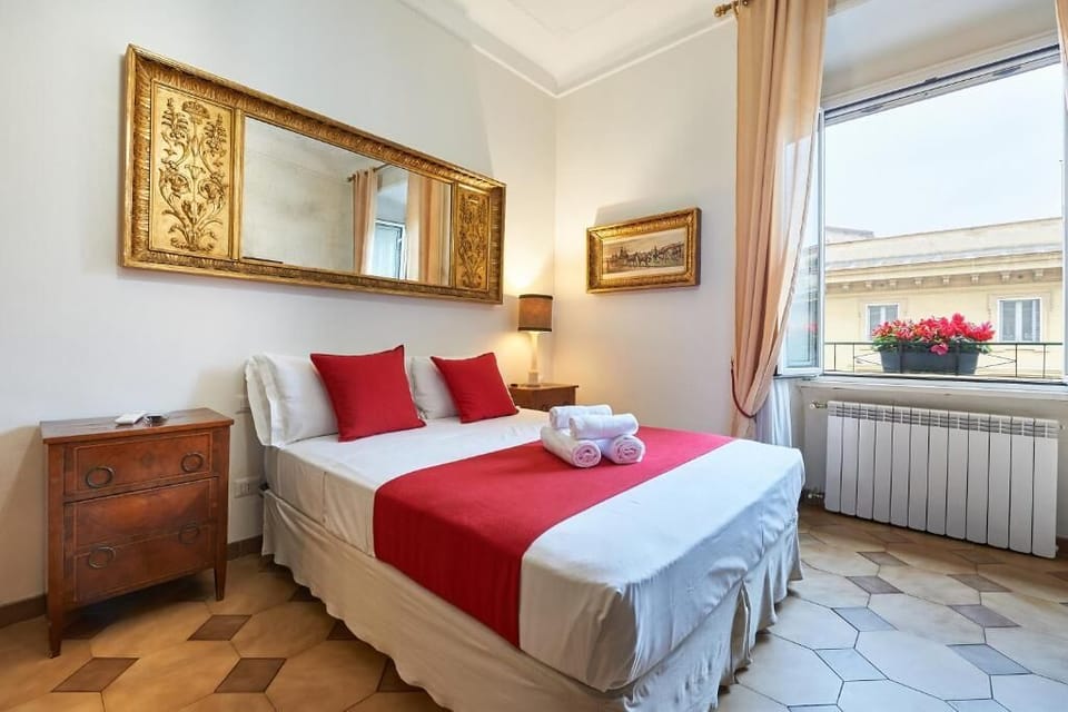 Classic Triple Room | Down comforters, free minibar, individually furnished, desk