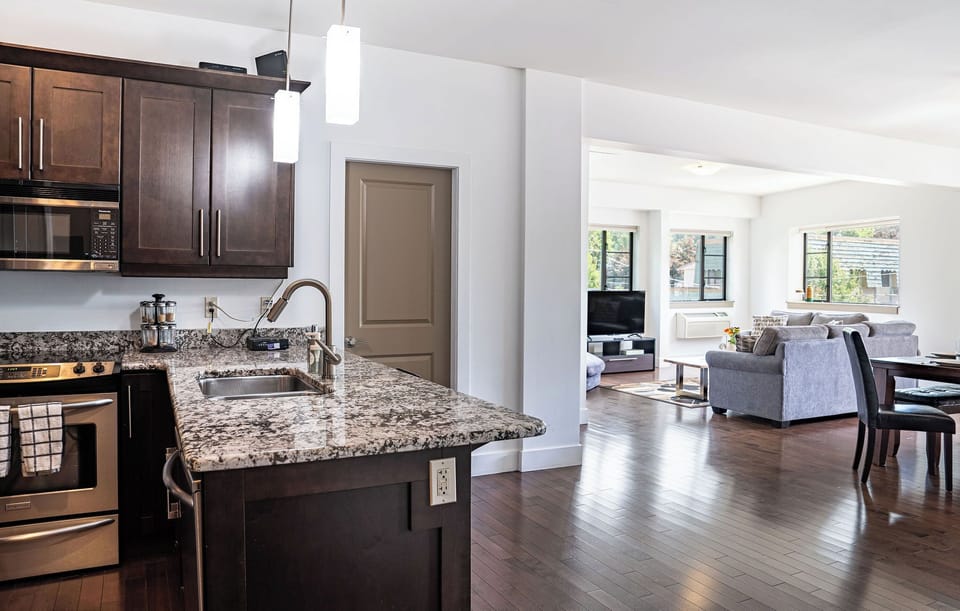Condo | Private kitchen | Coffee/tea maker, full-size fridge, microwave, oven