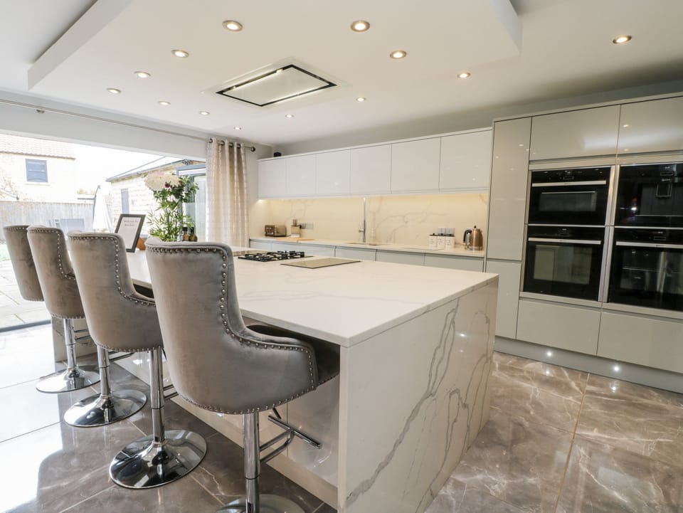 Fridge, dishwasher, electric kettle, toaster
