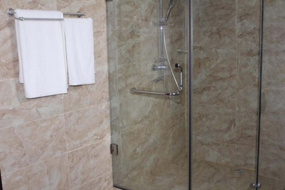 House | Bathroom | Shower, towels, soap