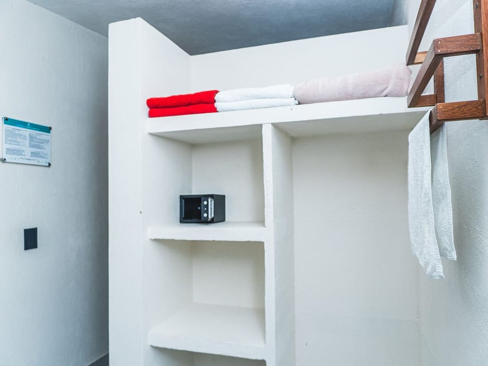 Classic Double Room | Bathroom | Shower, free toiletries, towels, soap