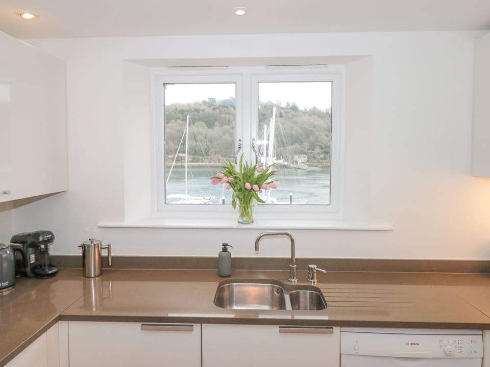 Fridge, dishwasher, electric kettle, toaster