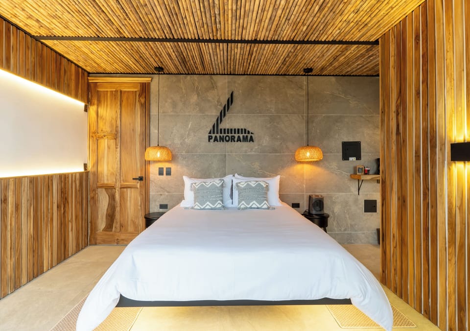 Deluxe Cabin | Minibar, in-room safe, free WiFi, bed sheets