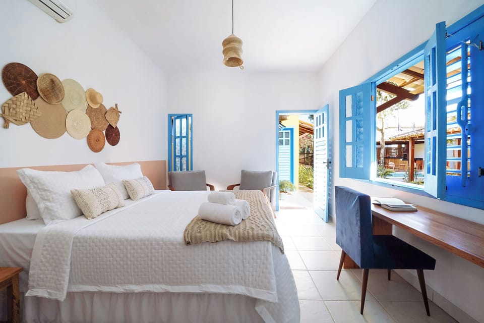 Deluxe Room | Hypo-allergenic bedding, free WiFi