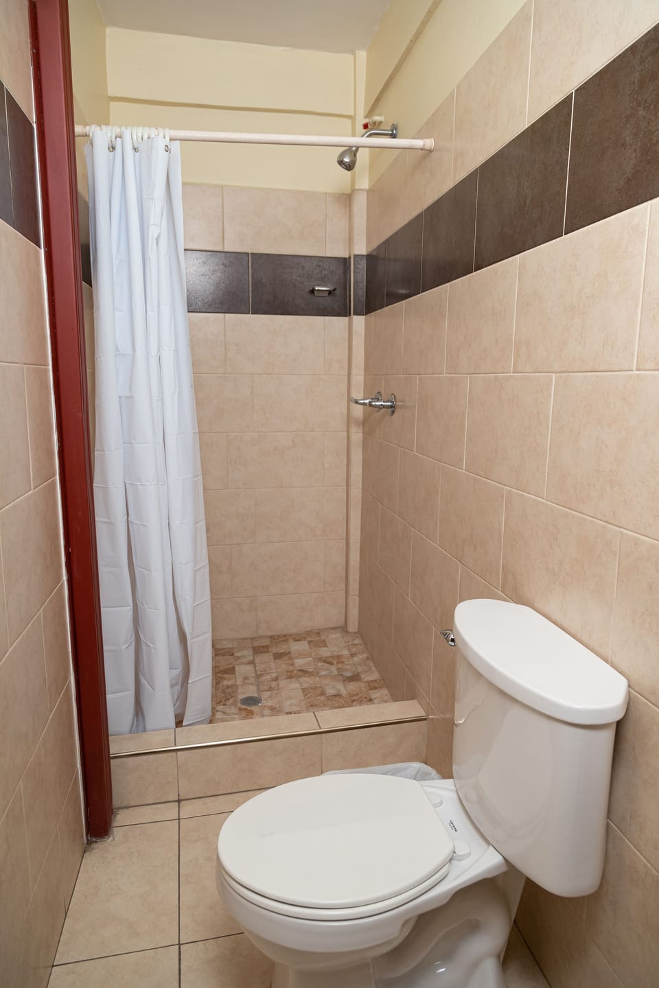 Basic Double Room | Bathroom | Shower, towels, soap, shampoo