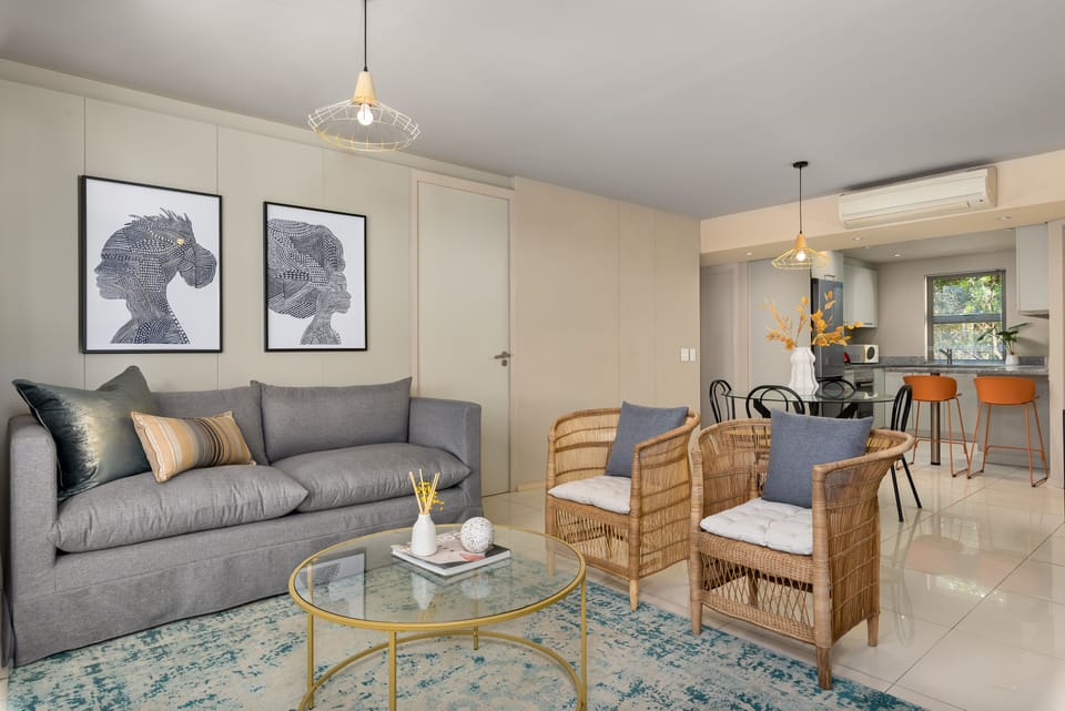 Exclusive Apartment | Living area | 40-inch flat-screen TV with cable channels, TV, Netflix