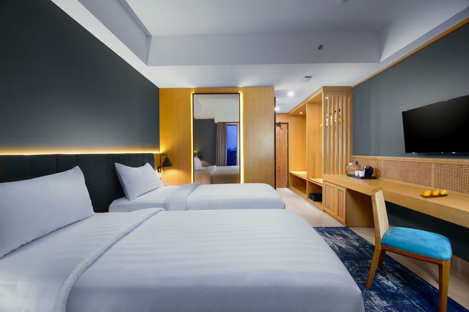 In-room safe, desk, laptop workspace, soundproofing