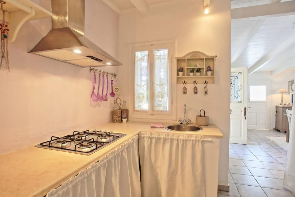 House | 1 bedroom