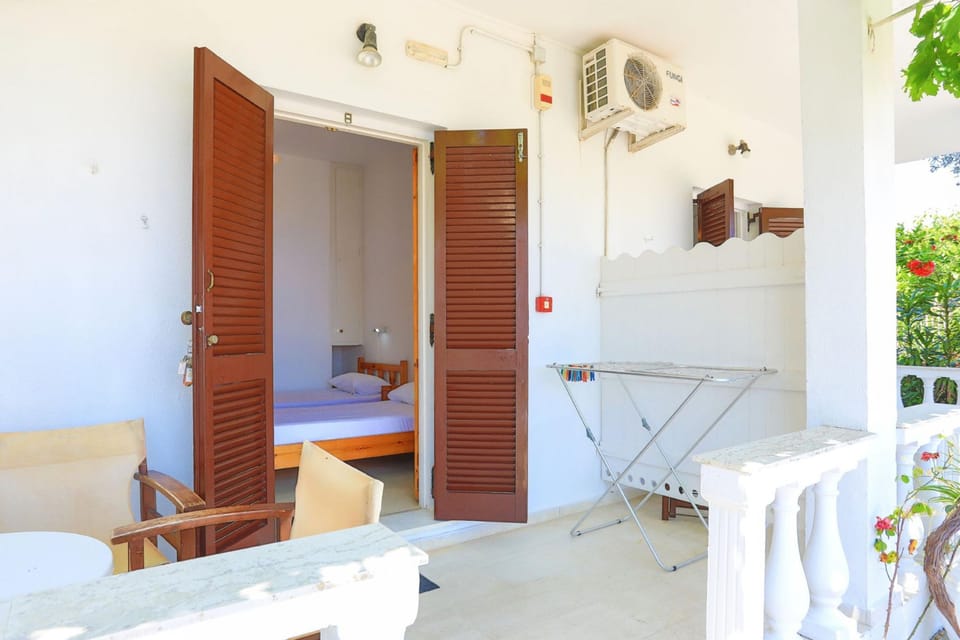 House | 1 bedroom