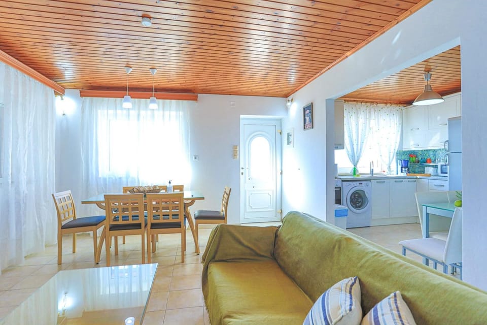 House | 2 bedrooms, WiFi