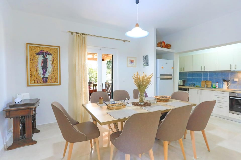 House | 4 bedrooms, WiFi