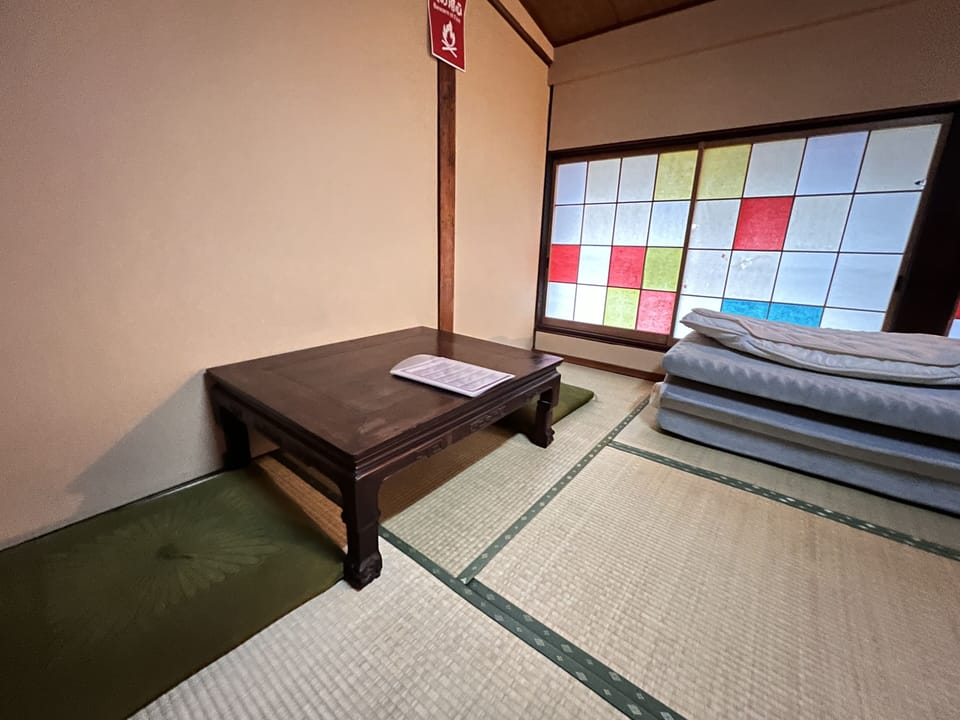 Small Twin Room 2, Shared bathroom | Desk, laptop workspace, free WiFi