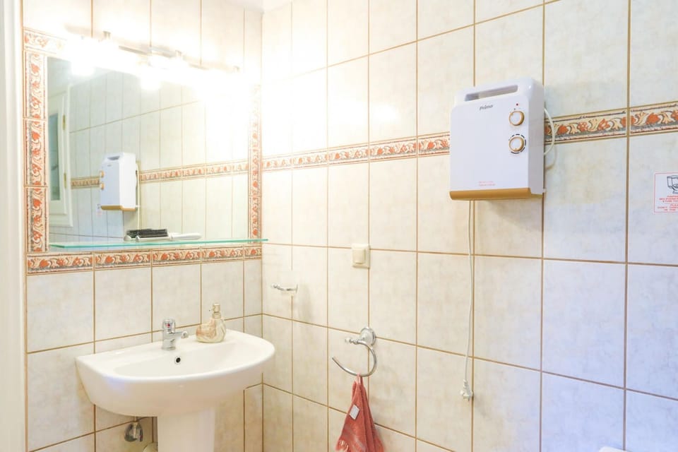Galini Vines House Authentic Corfu Village Life Wifi A C House in Peloponnese, Western Greece and the Ionian