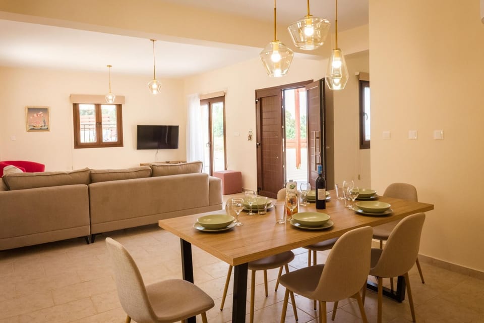 House, Smoking | 3 bedrooms