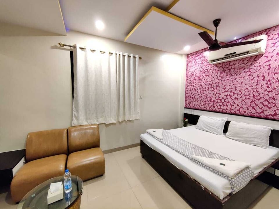 Deluxe Double Room | Free WiFi