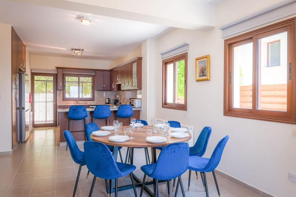 House, Smoking | 4 bedrooms
