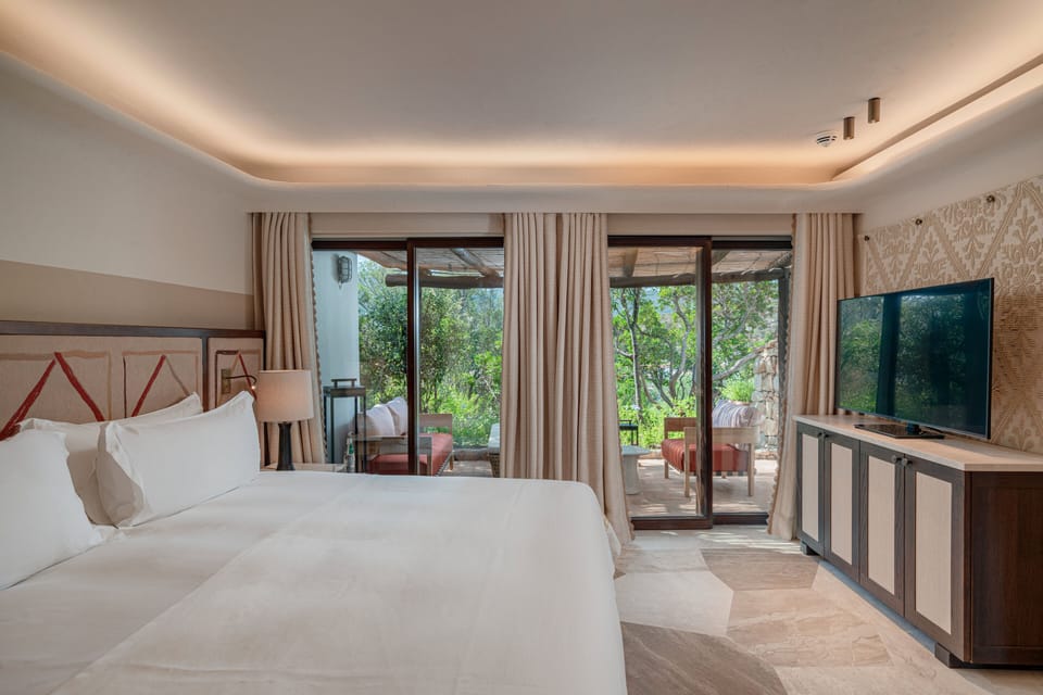 House, 3 Bedrooms (Pool Casa di Sopra) | Premium bedding, minibar, in-room safe, individually decorated