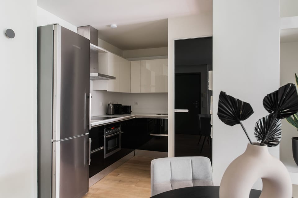 Standard Apartment | Private kitchen | Fridge, oven, stovetop, espresso maker