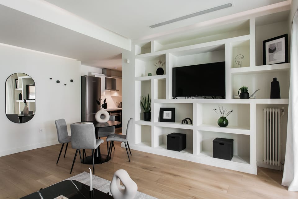 Standard Apartment | Living area | TV, Netflix, streaming services